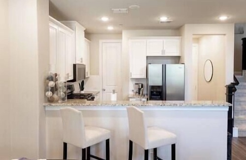 McKinney House | The Rowhouse: Gym/Mancave 2/2.5/2