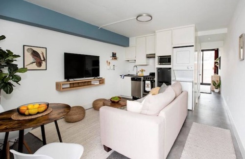 Virginia Highland Apartment | The Roxie, Near PonceCityMarket
