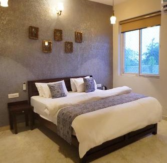 Village Hokra House | THE ROYAL FARM