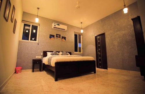 Village Hokra House | THE ROYAL FARM