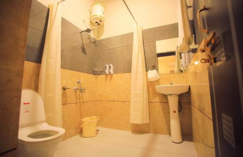 Village Hokra House | THE ROYAL FARM