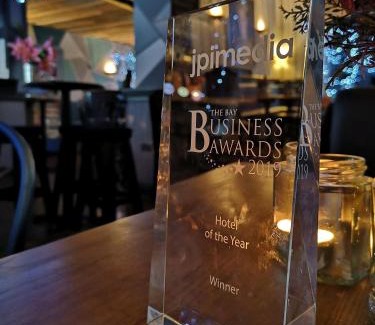 Lancaster Hotel | The Royal Hotel and Bar