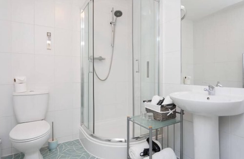 Lancaster Hotel | The Royal Hotel and Bar