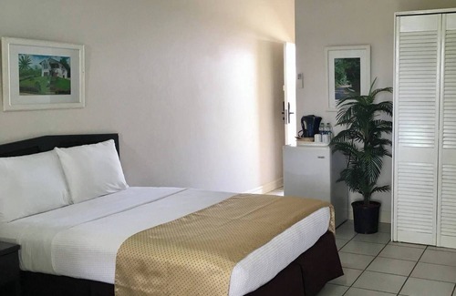 San Fernando Hotel | The Royal Hotel
