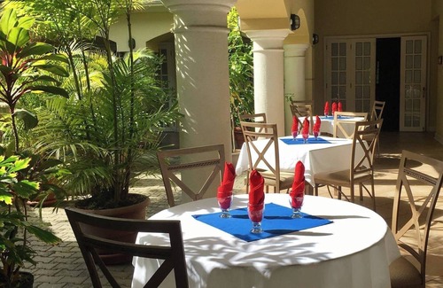 San Fernando Hotel | The Royal Hotel