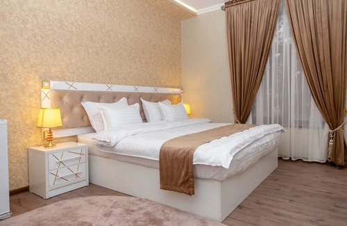 Samarkand Hotel | The Royal Hotel