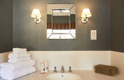 Yattendon Hotel | The Royal Oak