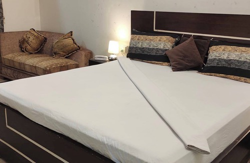Hyderabad House | The Royal Palace Guest House