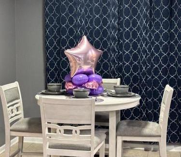 Westside House | The Royal Retreat 3 Br Getaway