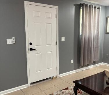 Westside House | The Royal Retreat 3 Br Getaway