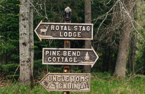 Grayling Cabin | The Royal Stag Lodge - Riverfront on the Au Sable