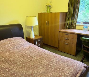 Tunstall House | The Royal Stay