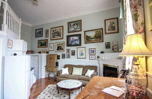 Bracebridge Apartment | The Royal Suite | The Jypsy Inn
