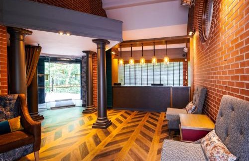 Rochdale Hotel | The Royal Toby Hotel