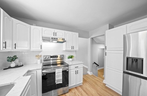 North Royalton House | The Royalton Hidden Gem Dreamy villa 6bedrooms/4bath