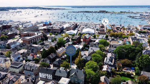 Newport House | The Royce - Two Luxury Family Homes in Downtown Newport