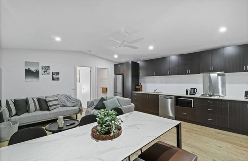 Thornton Villa | "The Rubicon" 2 Bedroom Villa - Cabin Villa 4 Sleep 5