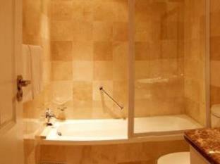 Knysna Central Hotel | The Russel Hotel