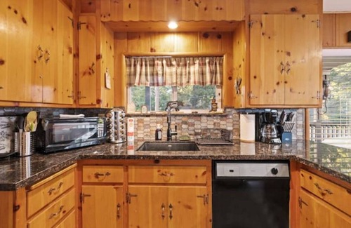 Mi-Wuk Village Cabin | The Rustic Bear and Cozy Cabin