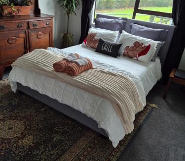 Tamahere Bed & Breakfast | The rustic haven