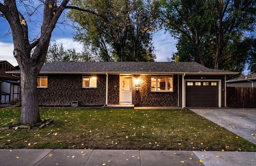Fort Collins House | The Rustic Retreat - Pet Friendly w/Fenced Yard
