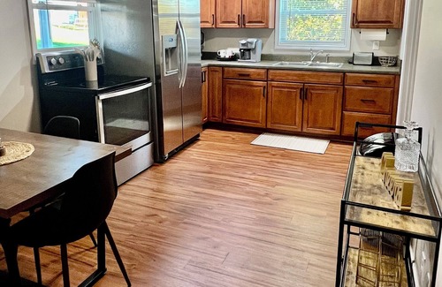 Lawrenceburg House | The Rutherford Inn is nestled in the heart of small town Lawrenceburg