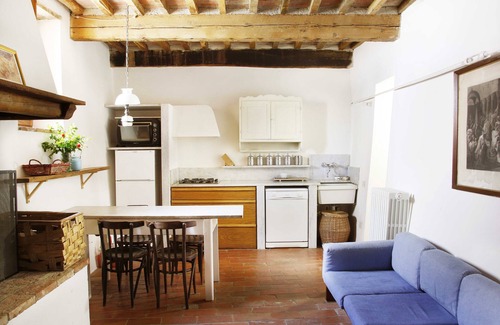 Gello Cottage | the Sàrperi house in the Borgo di Gello