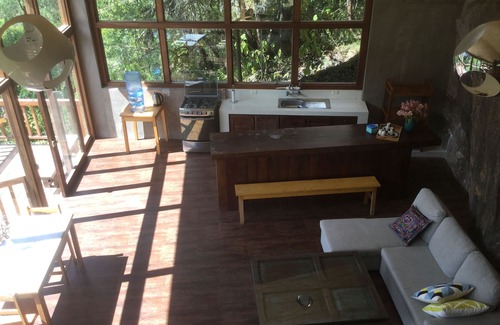 Huaran House | The sacred valley of the glass house