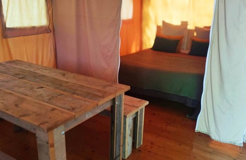 Haute-Saintonge Cottage | The safari lodge tent