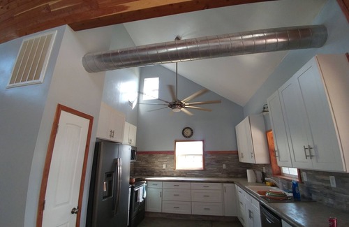 Cedar Creek House | The Sage House - F1 COTA area