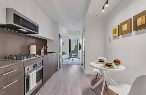 Eau Claire Apartment | The Sage Nook DT Gym River Walk