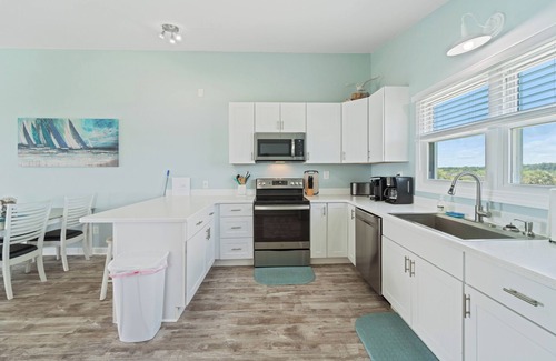 North Topsail Beach House | The Sail - Come Sail Away! Oceanfront Getaway!