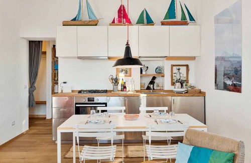 San Terenzo House | The Sails, Sea Lands