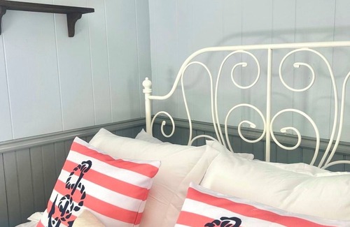 Bridgewater Apartment | The Salt + Soul Suite – Cozy Apt 5