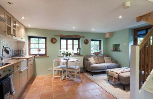 Tuckenhay House | The Saltings - A Tranquil Space