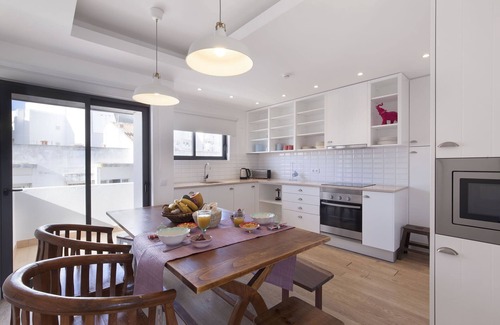 Lagos City Center Apartment | The Salty Lodge