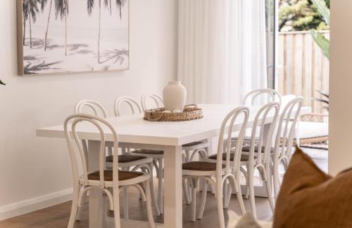 Kiama Apartment | The "SALTY PALM'S" By the Sea 3 BEDROOM HOME - Sleeps up to 8