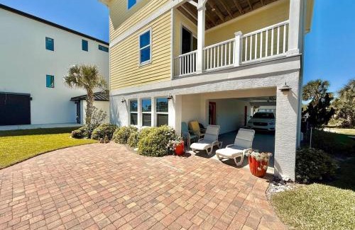 Painters Hill House | The Salty Pelican Flagler Beach