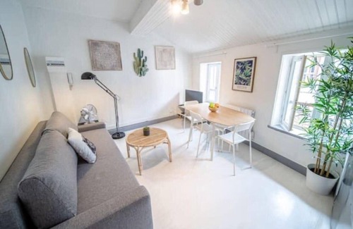 Glaciere - Montmein Apartment | The San Diego - Apartment for 4 people. Oullins-Lyon