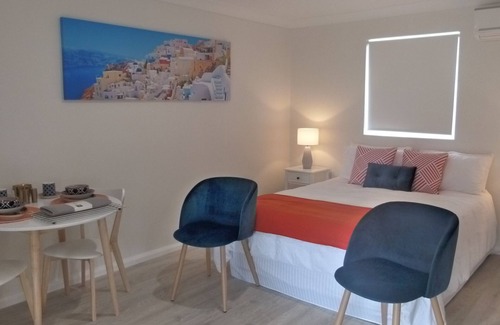 Sanctuary Point Hotel | The Sanctuary at Paradise Beach - Couples only - 10 minutes famous Hyams Beach