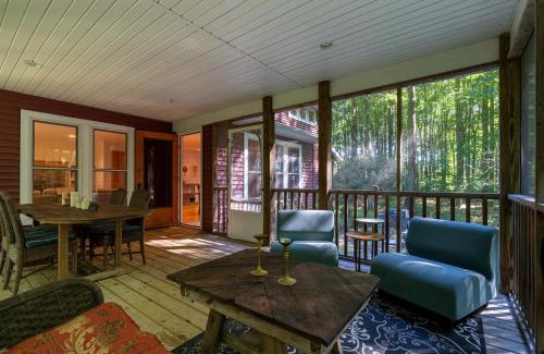 Glenn House | The Sanctuary - Halfway point between South Haven and Saugatuck - Walking distance to Lake Michigan