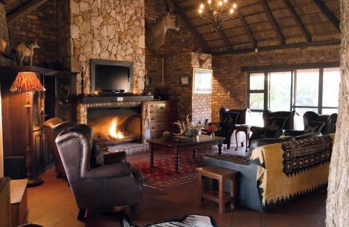 Bela-Bela House | The Sanctuary in Mabalingwe Nature Reserve