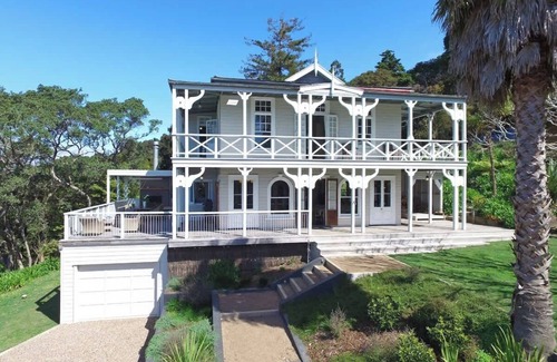 Oneroa House | The Sanctuary | Stay Waiheke