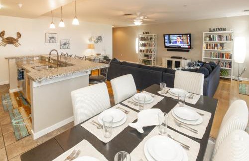 Sandbridge Apartment | The Sanctuary - Sunset Thrille Penthouse B431