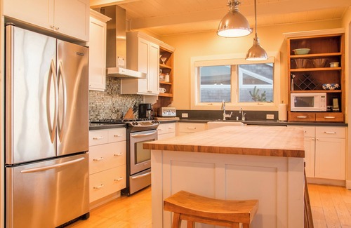 Tierra Del Mar House | The Sand Castle #127 - Luxury oceanfront home with amazing views.