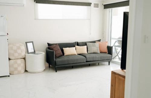 Rockingham Apartment | The Sand Castle