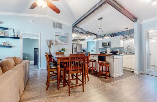 Caine Woods House | The Sand Dune