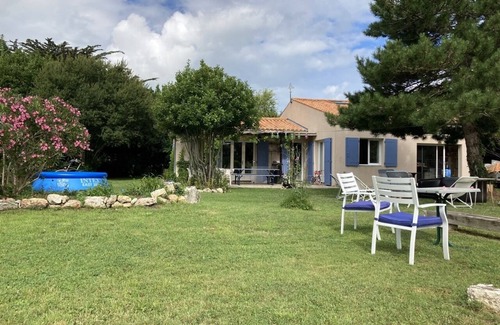 Ile-d'Aix Villa | The sand rose - 10 adults/2 children