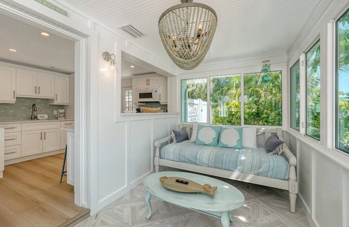 Ilexhurst Cottage | The Sandbox in Holmes Beach