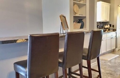 Romulus House | The Sandburg
